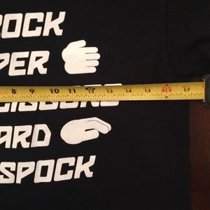 Gildan Tops - Big Bang Theory t-shirt Gildan Tops - Big Bang Theory t-shirt